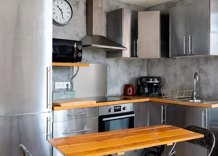 Pour 2, Place Saint-sauveur Appartamento